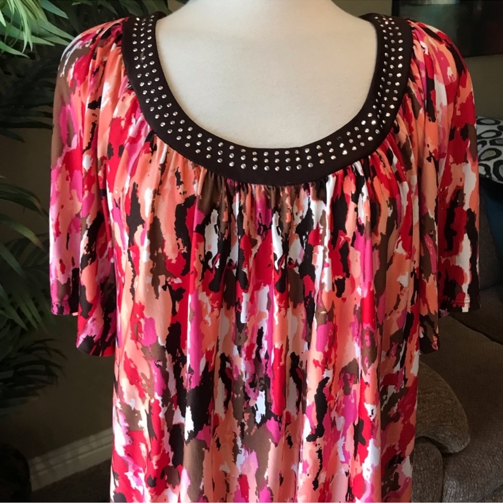 🇺🇸 Avenue Plus Short Sleeve Multicolor Studded Top, Size 2X